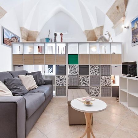 Mesagnesi Loft Centro Storico - SITCase Appartamento Lecce Esterno foto