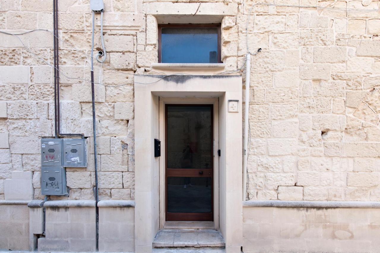 Mesagnesi Loft Centro Storico - SITCase Appartamento Lecce Esterno foto